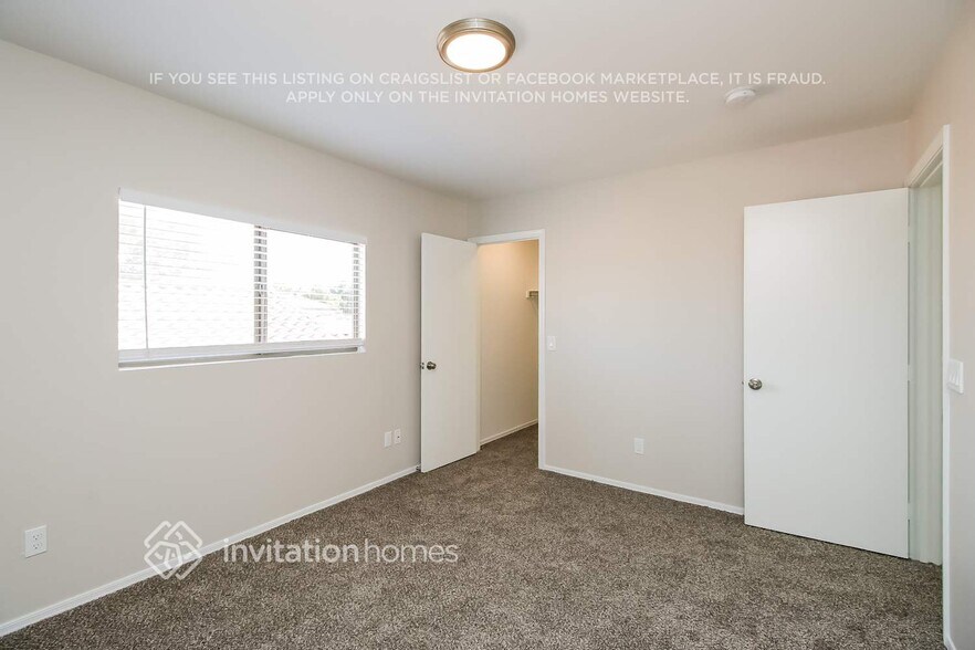 Building Photo - 1546 S Danielson Way