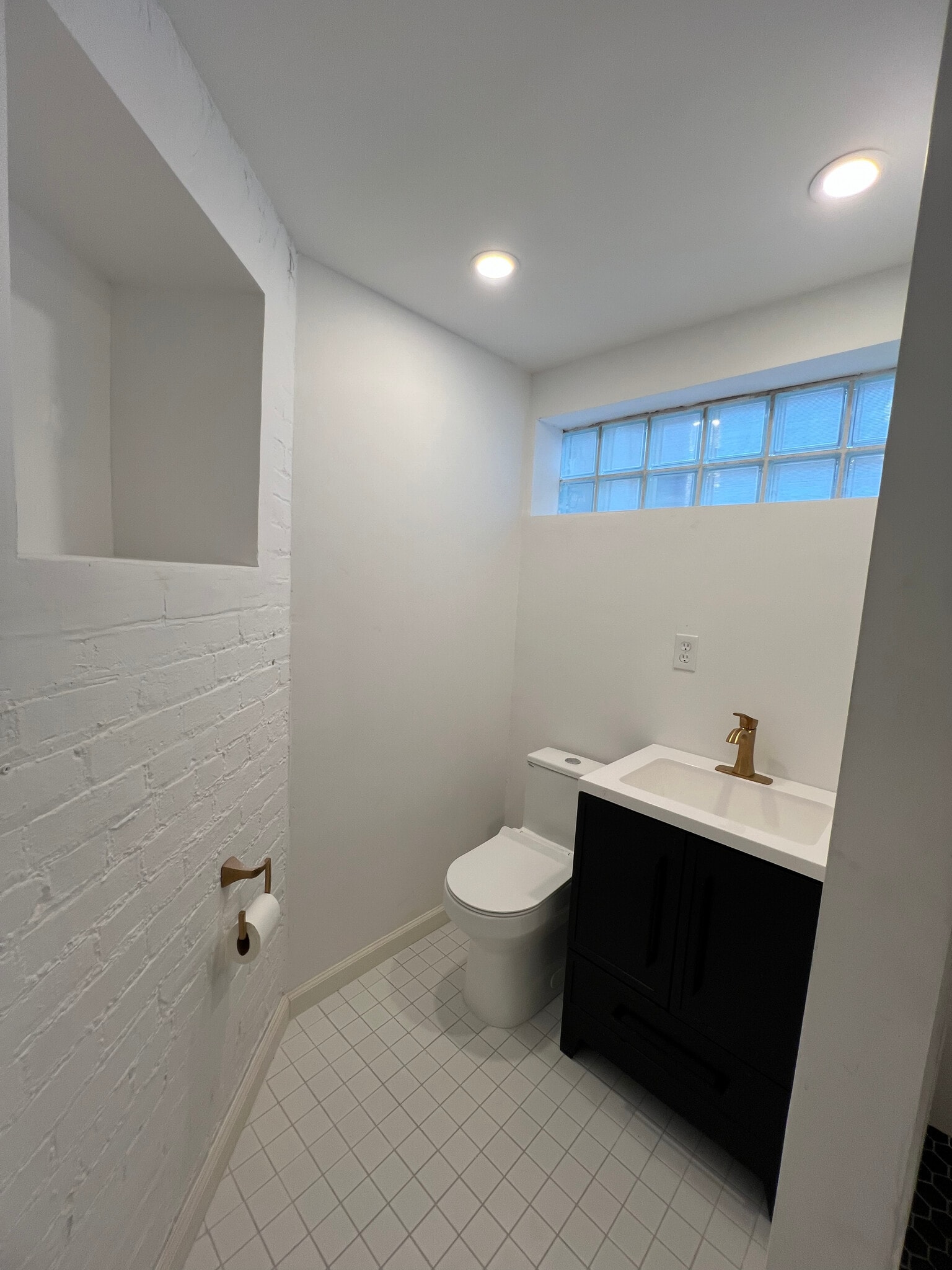 Bathroom - 1802 2nd St NW