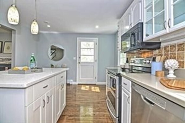 Building Photo - 16 Oak Hill Rd