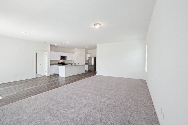 Building Photo - 6310 Highland Bnd Dr