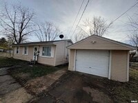 Building Photo - 2324 W Gilbert Ave