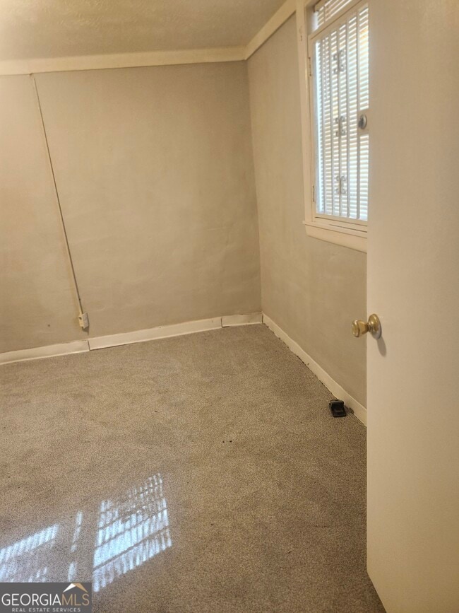 Building Photo - 2828 Engle Rd NW