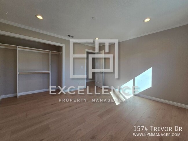 Building Photo - 1574 Trevor Dr