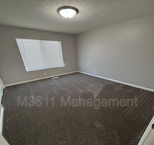 Building Photo - 1337 S 10th St