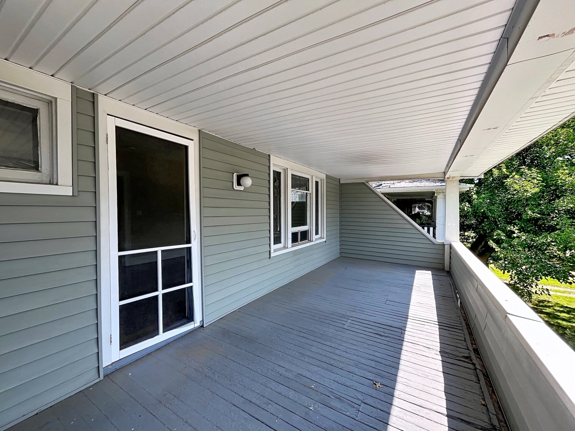 Building Photo - 2683 Hampshire Rd