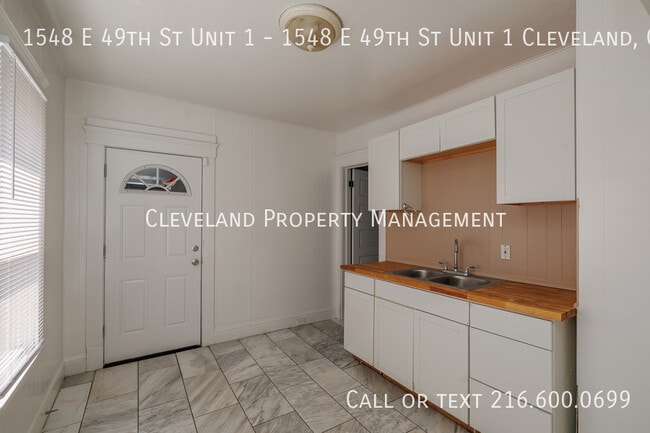 Building Photo - 1548 E 49th St