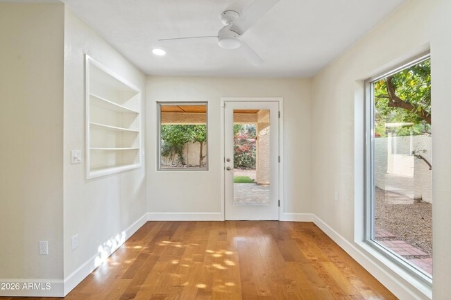 Building Photo - 10077 E Calle De Cielo Cir