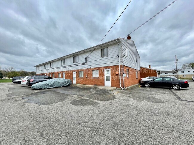 Building Photo - 2874 Taft Ave SW