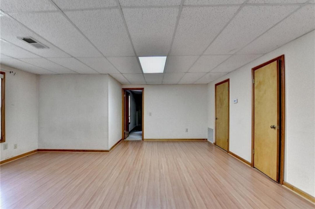 Building Photo - 3250 Governors Ct