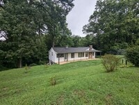 Building Photo - 1BD/2BA Single Family Home in Hickory!
