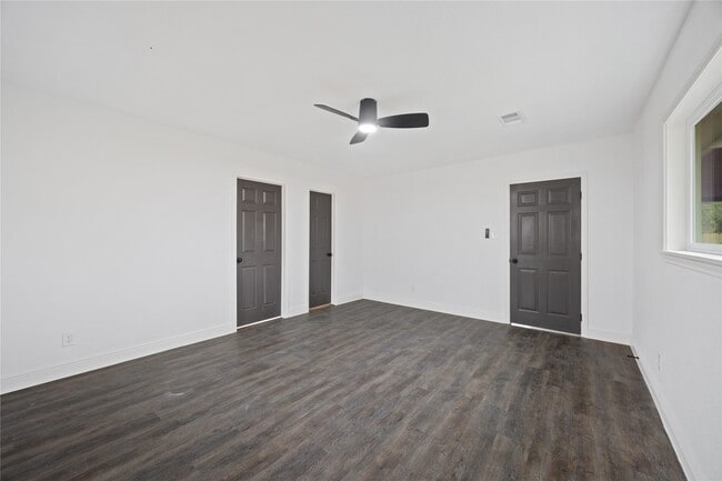 Building Photo - 125 Bolden St