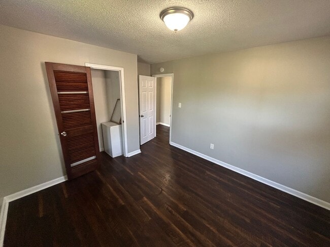 Building Photo - 3Bed 1 bath home north Huntsville