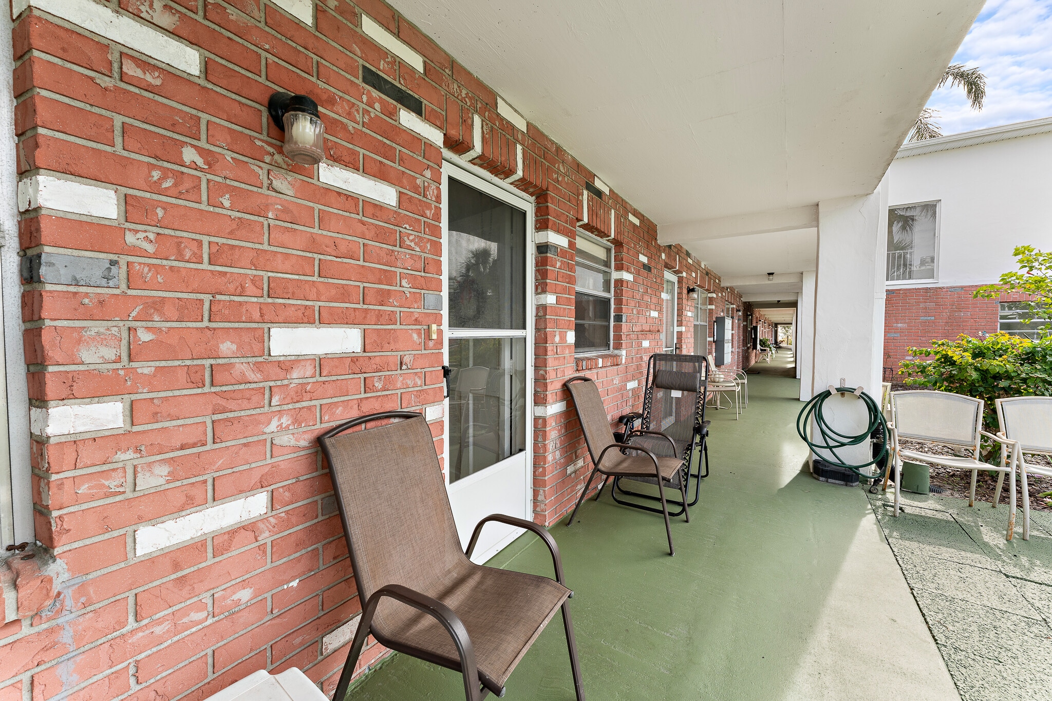 Building Photo - 4746 Azalea Dr