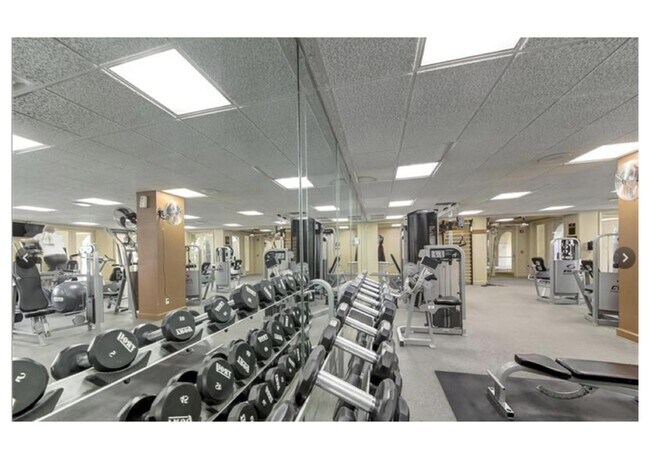 Building Photo - 260 E Flamingo Rd