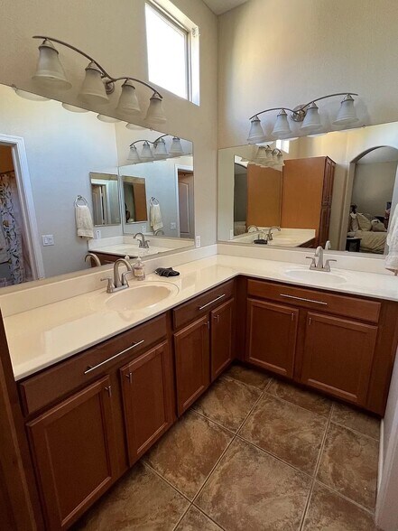 Master Bathroom - 2402 E 5th St