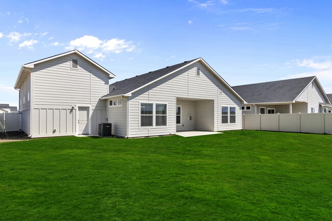 Building Photo - 8480 E Drover Loop