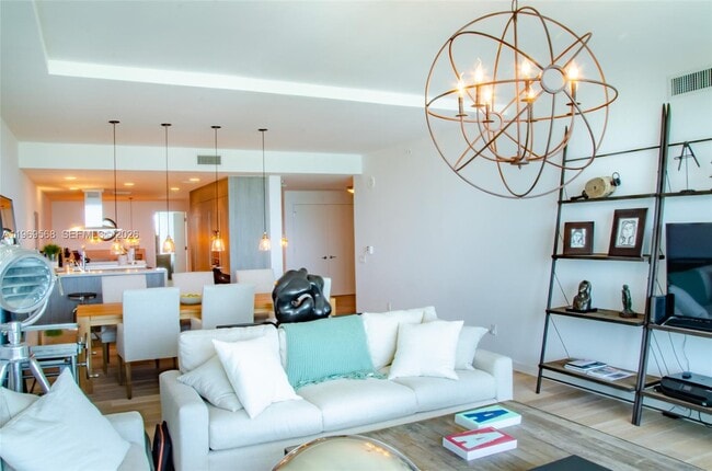 Building Photo - 350 Ocean Dr