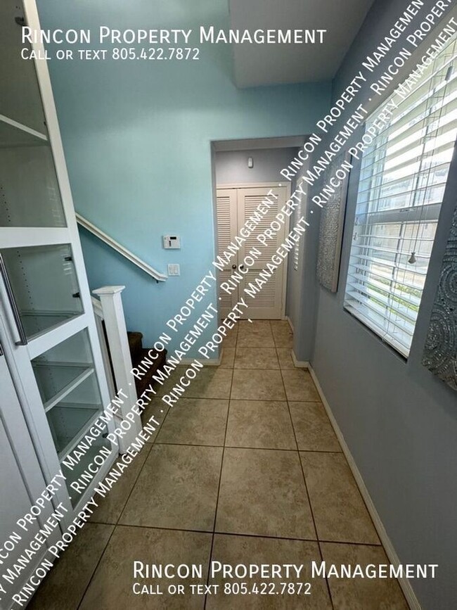 Building Photo - ***BEDROOM FOR RENT w/ Private Bathroom***...