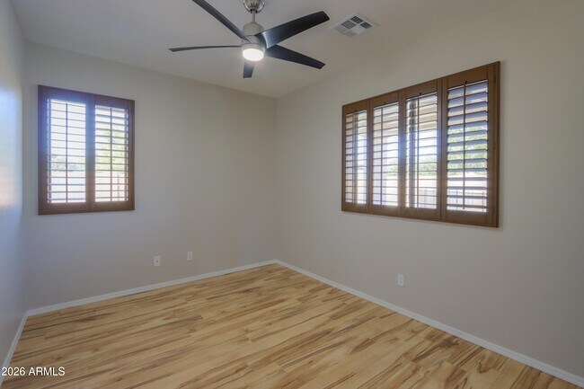 Building Photo - 39147 N Luke Ln