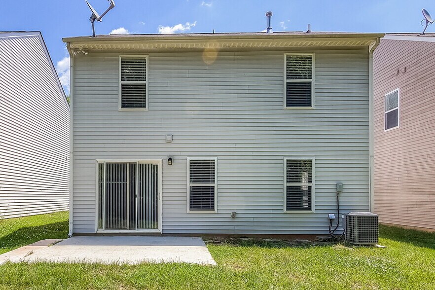 Building Photo - 523 Mountain Quail Dr