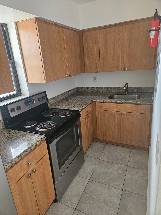 Kitchen - 170 NW 59th St