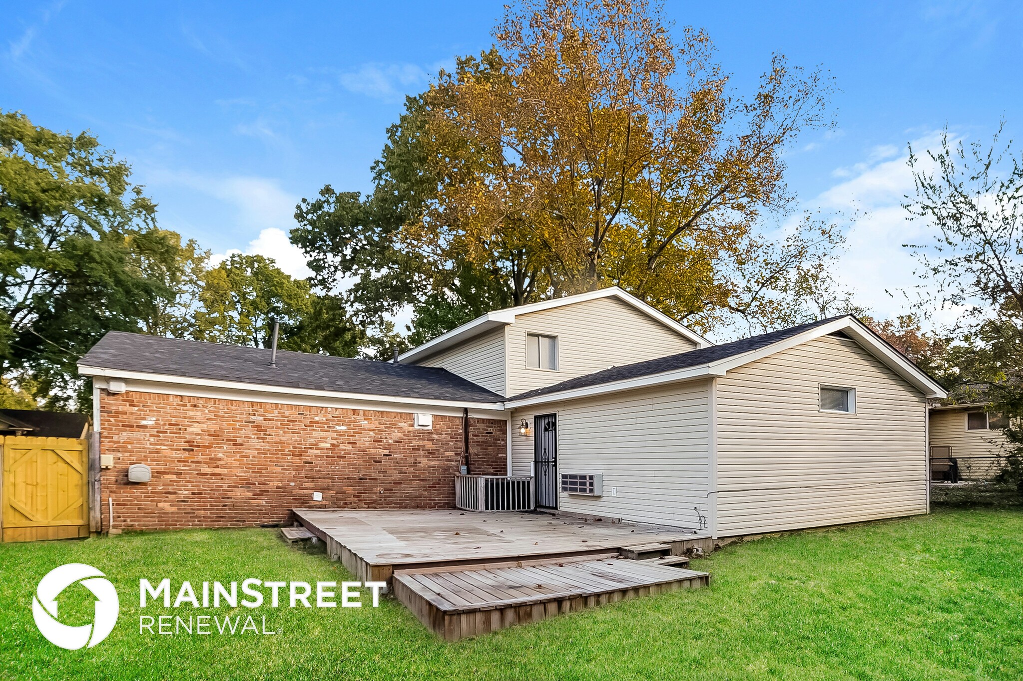 Building Photo - 2141 Carrolton Dr