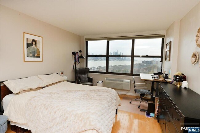 Building Photo - 7000 JFK Blvd E