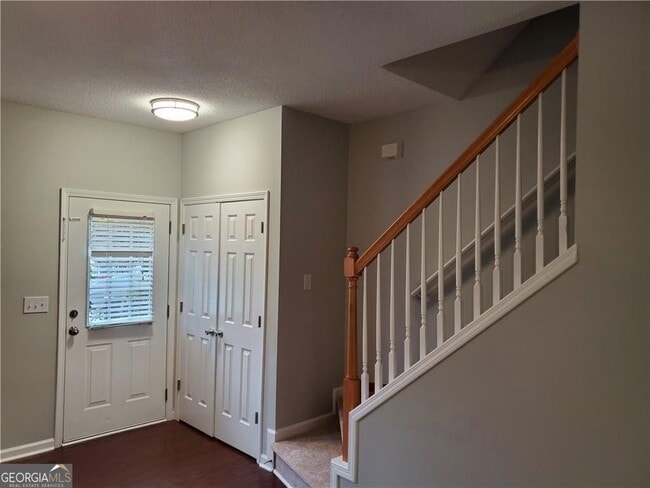 Building Photo - 4133 Howell Park Rd