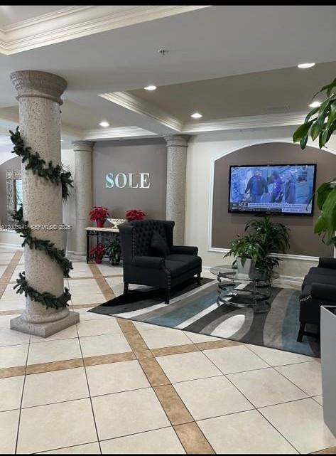 Building Photo - 533 NE 3rd Ave