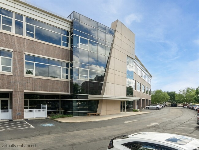 Building Photo - 290 Pleasant St
