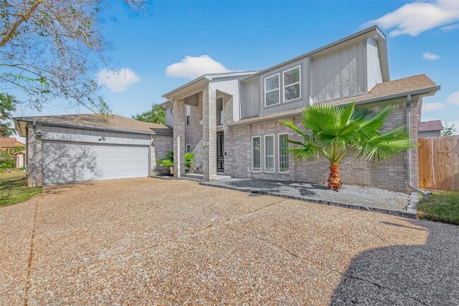 Building Photo - 1709 Coles Farm Dr