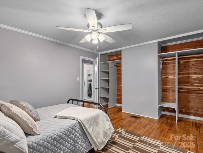 Building Photo - Must see home for everyone!!!