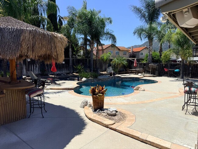 Building Photo - 4 Bedroom Pool House for rent in South Temecula