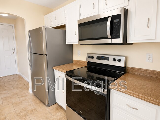 Building Photo - 1140 Timothy Ave