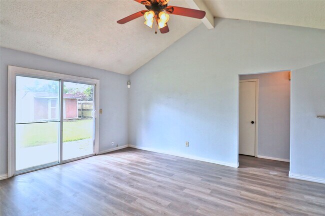 Building Photo - 2706 S Brompton Dr