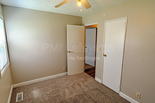 Building Photo - 3302 Longlois Dr
