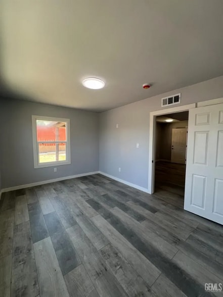 Building Photo - 515 B St