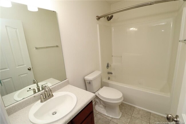 Building Photo - 137 Palmdale Ct