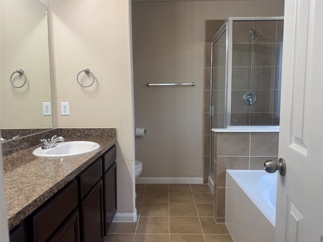 Building Photo - 2231 Tandy Park Way