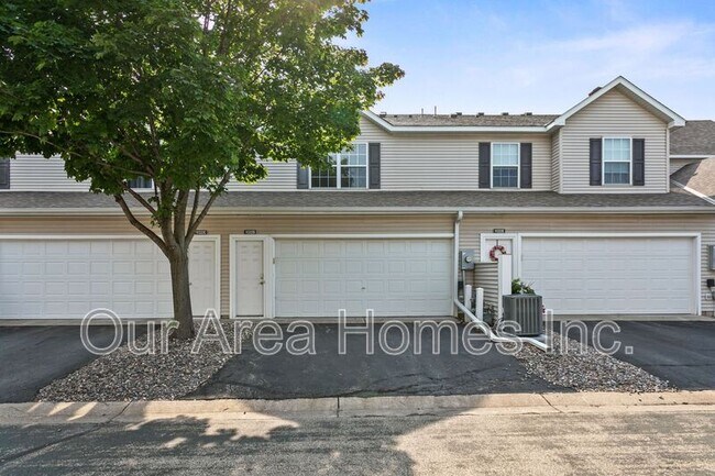 Building Photo - 11322 Aberdeen Cir NE