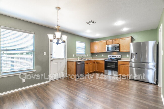 Building Photo - 3913 Whisper Ridge