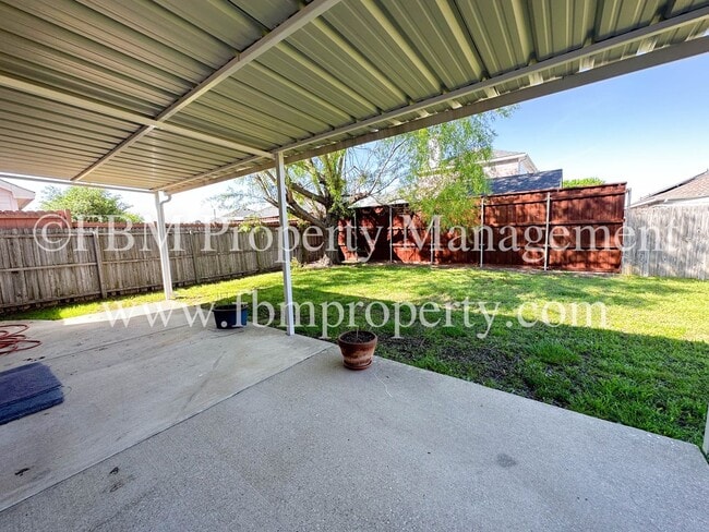 Building Photo - 103 Jennie Marie Cir
