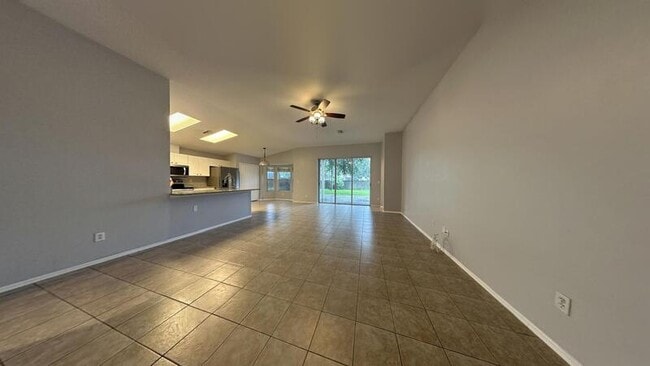 Building Photo - 4768 Ridgemoor Cir