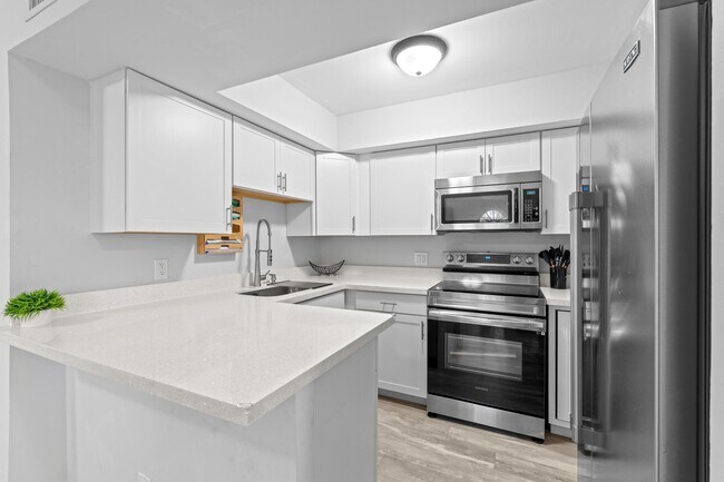 Primary Photo - 3715 Village Dr