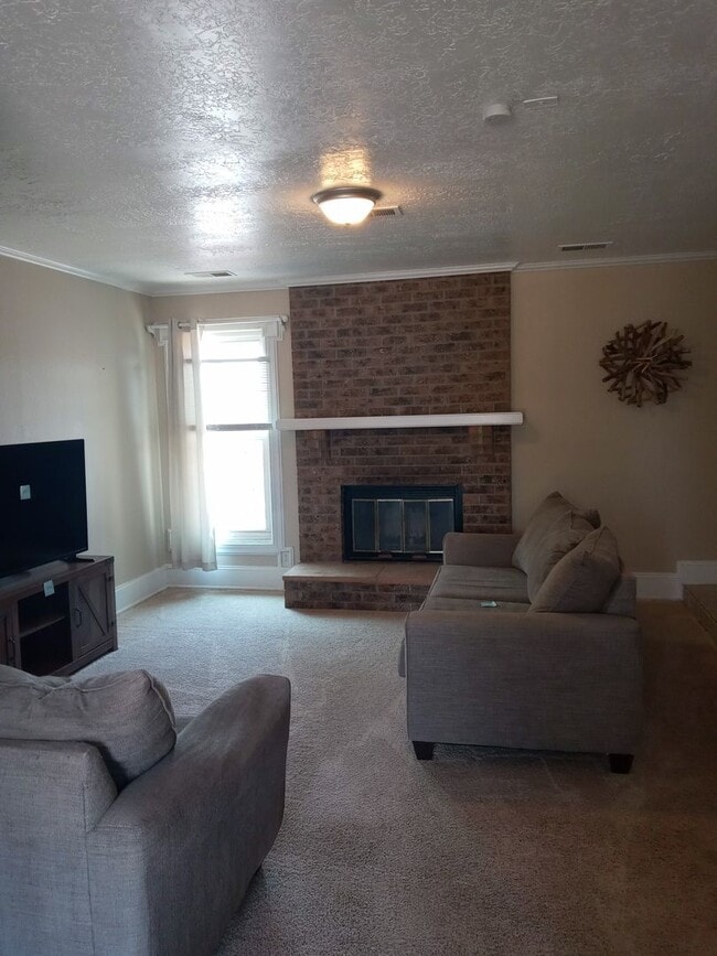 Building Photo - PRICE IMPROVEMENT!! RIO RANCHOAFFORDABLE!!