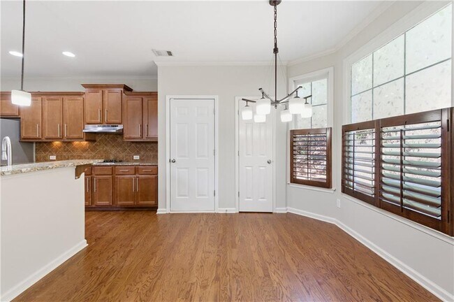 Building Photo - 6421 Crown Forest Ct