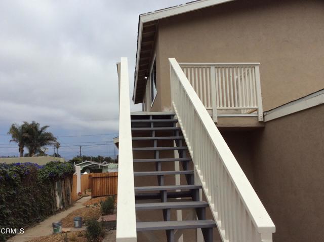 Building Photo - 158 E Ramona St