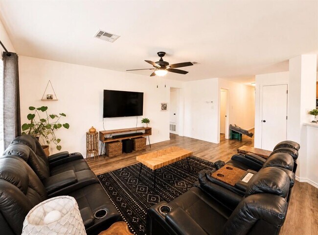 Building Photo - 281 Prairie Verbena Dr