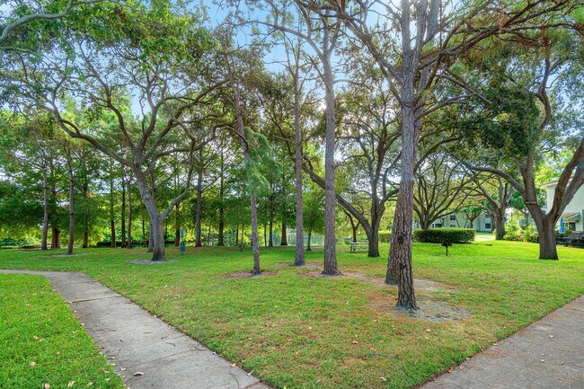 Building Photo - 1345 Crystal Way