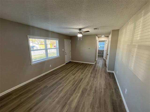 Building Photo - 710 Alto Dr